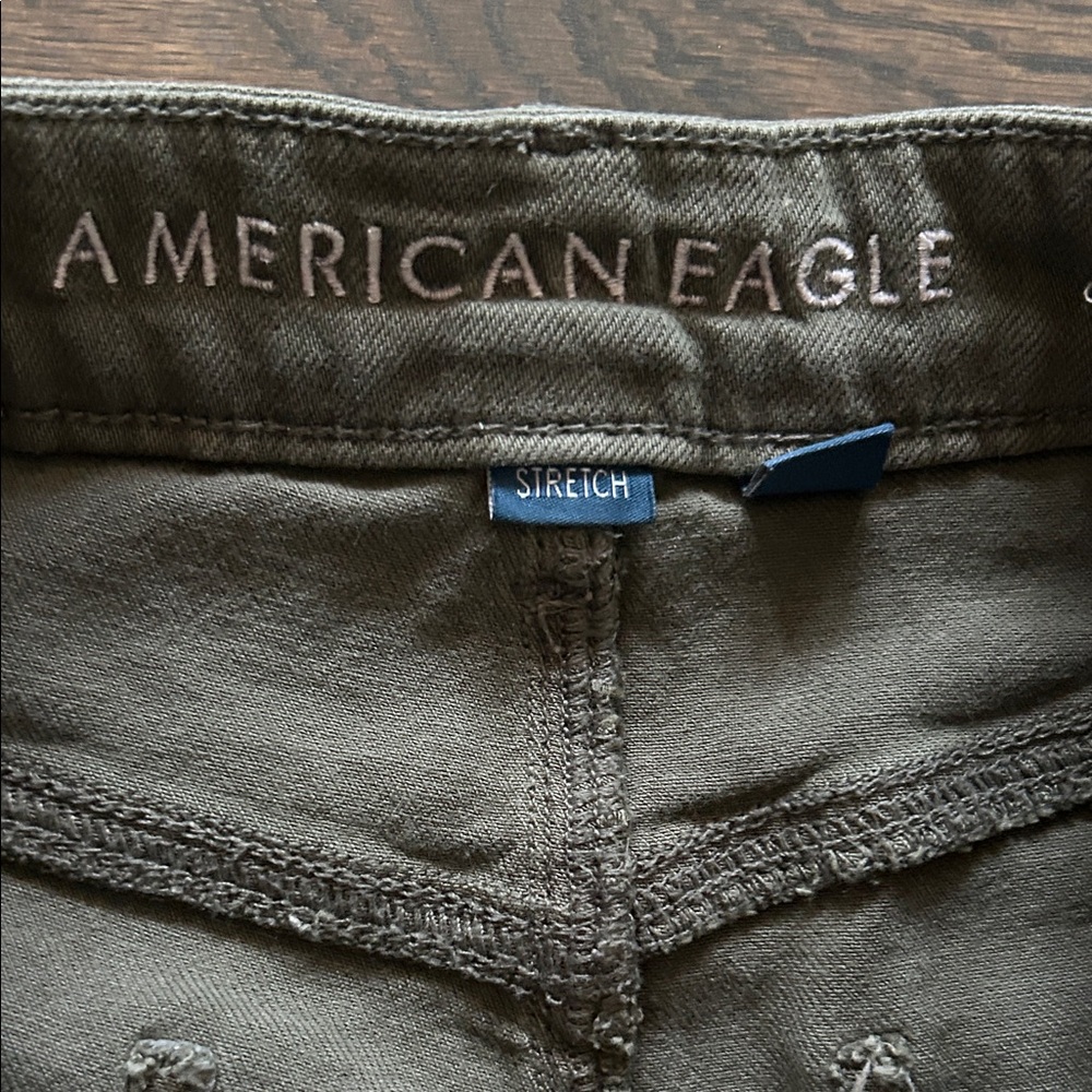 American Eagle | Super High Rise Baggy Wide Leg Olive Green Pants | 10 Short - Picture 2 of 5